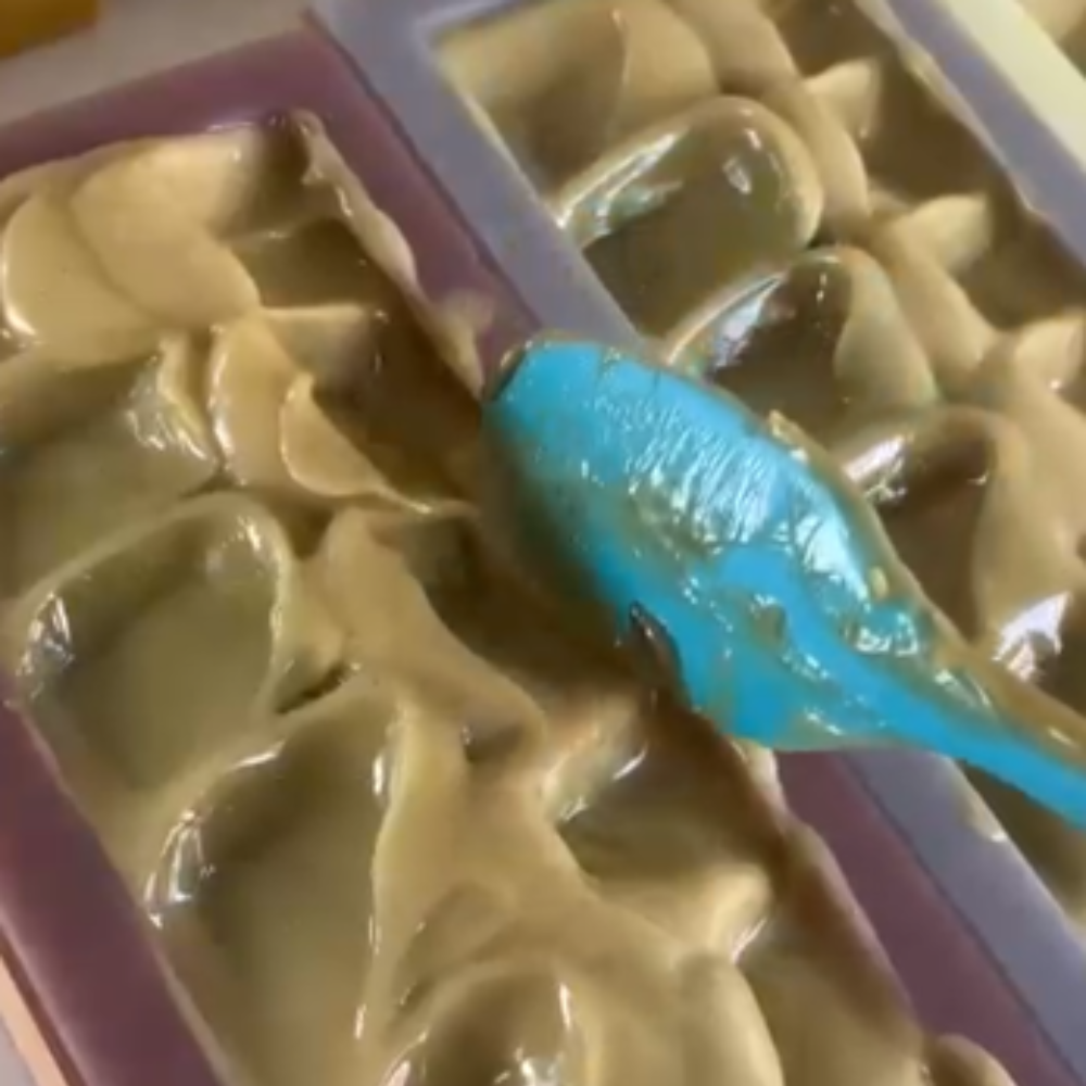 Sohava Blends Handcrafted Neem & Hemp Cold Pressed Soap | Suitable for all skin types, best works for combination to oily skin | 100 gms